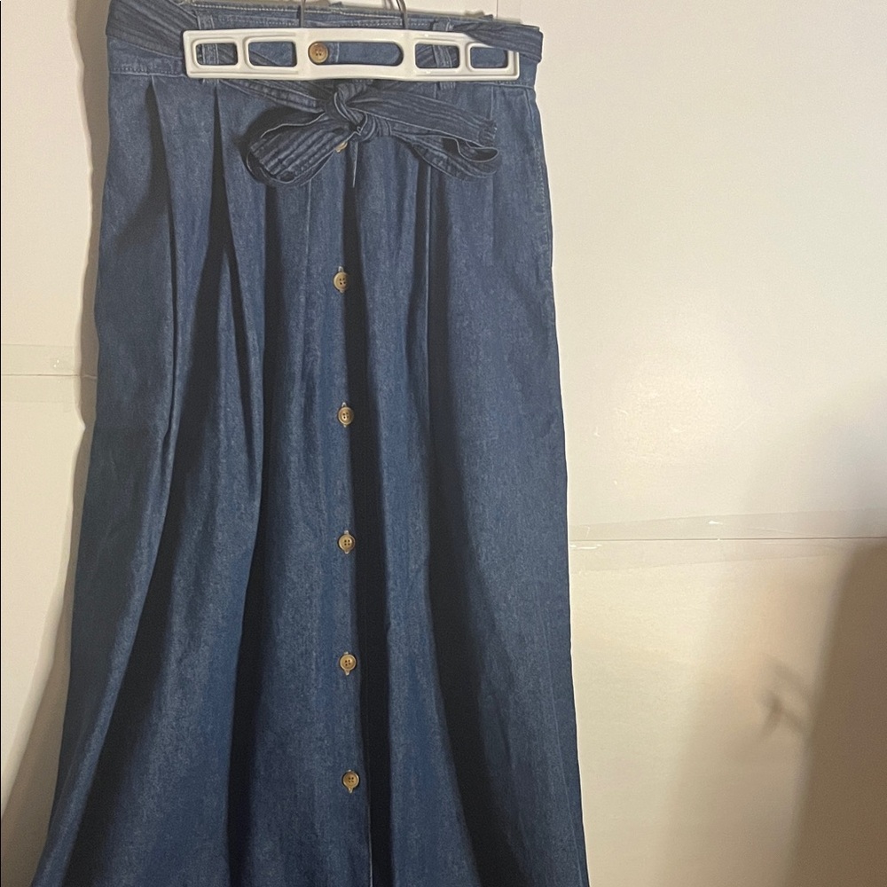 😄Vintage Wrangler maxi jean skirt button up pleated pockets